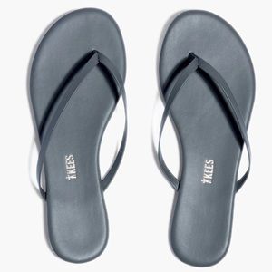 NWT TKEES women’s  Lily flip flop sandals gray size 7